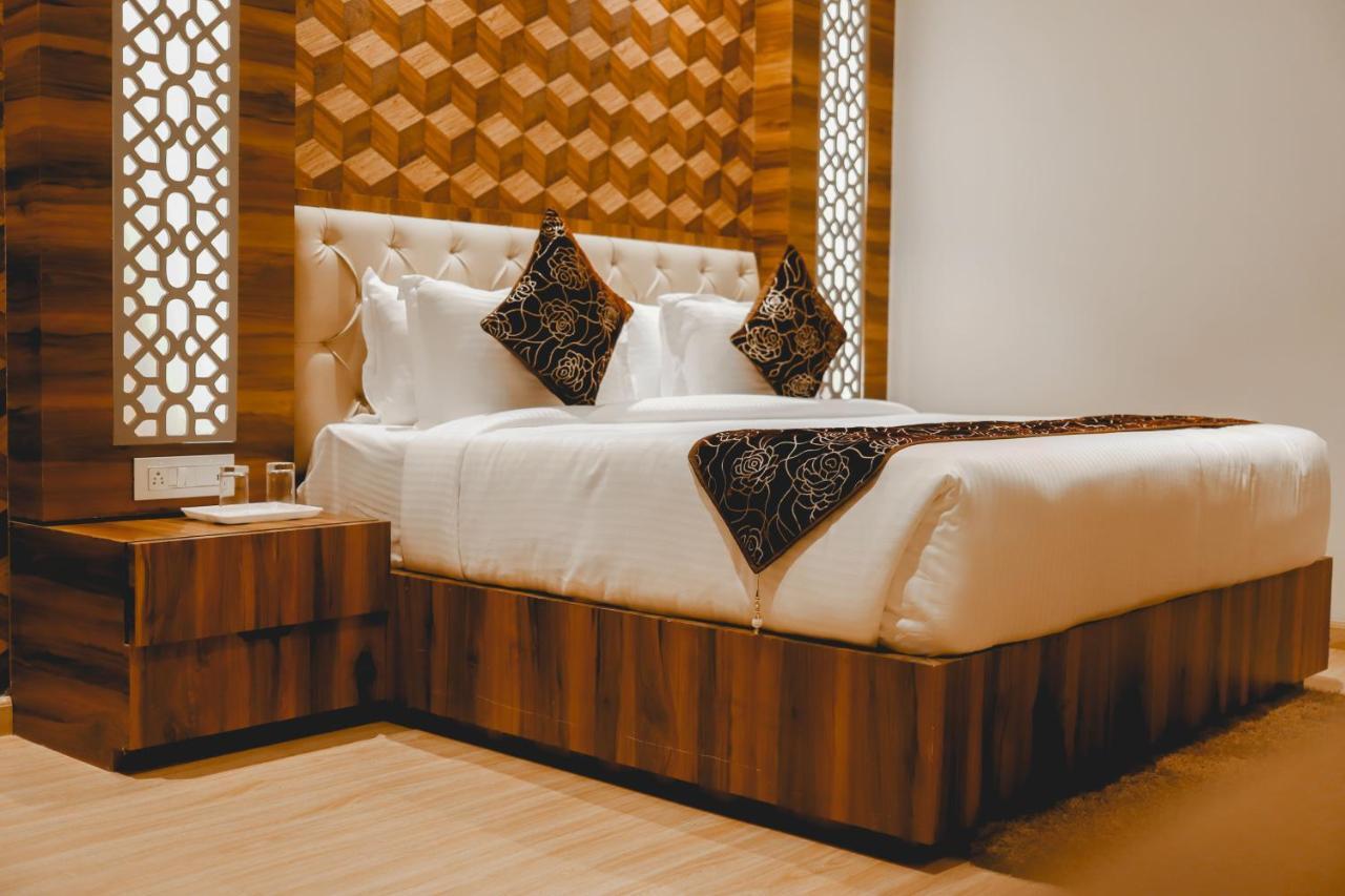 The Orlov Hotel Panipat Exterior photo